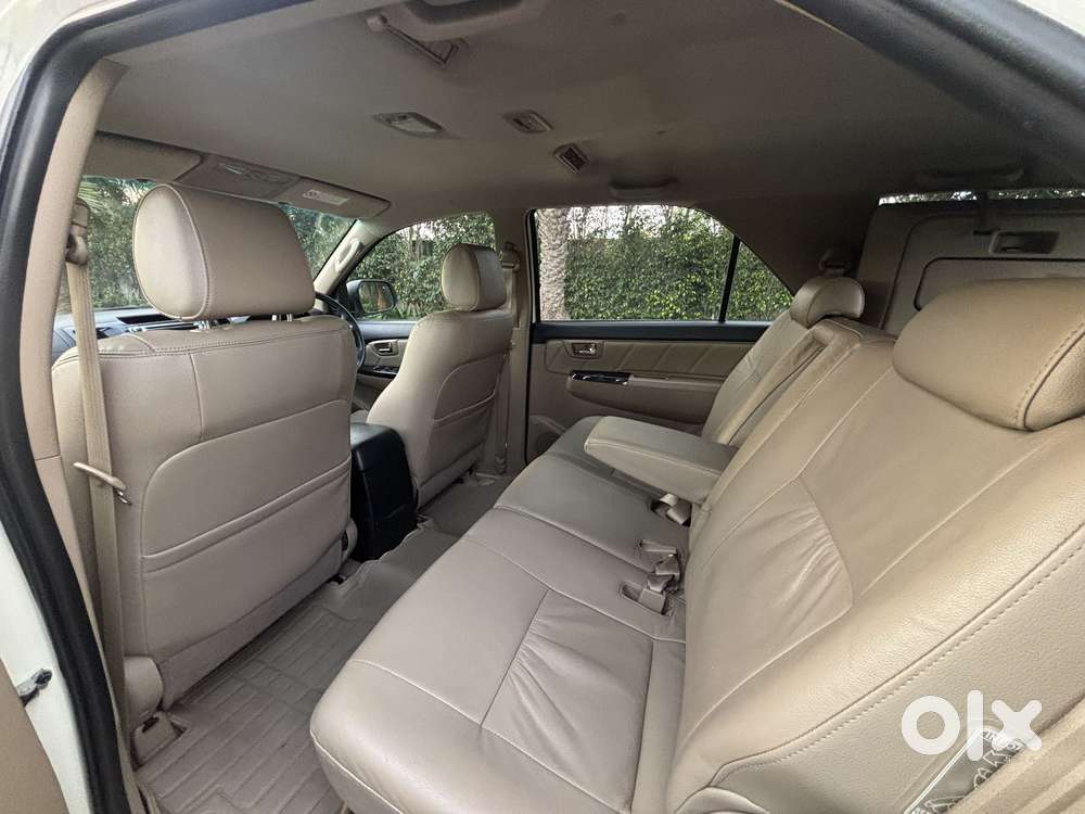 Toyota Fortuner 4x2 4 Speed At, 2015, Diesel