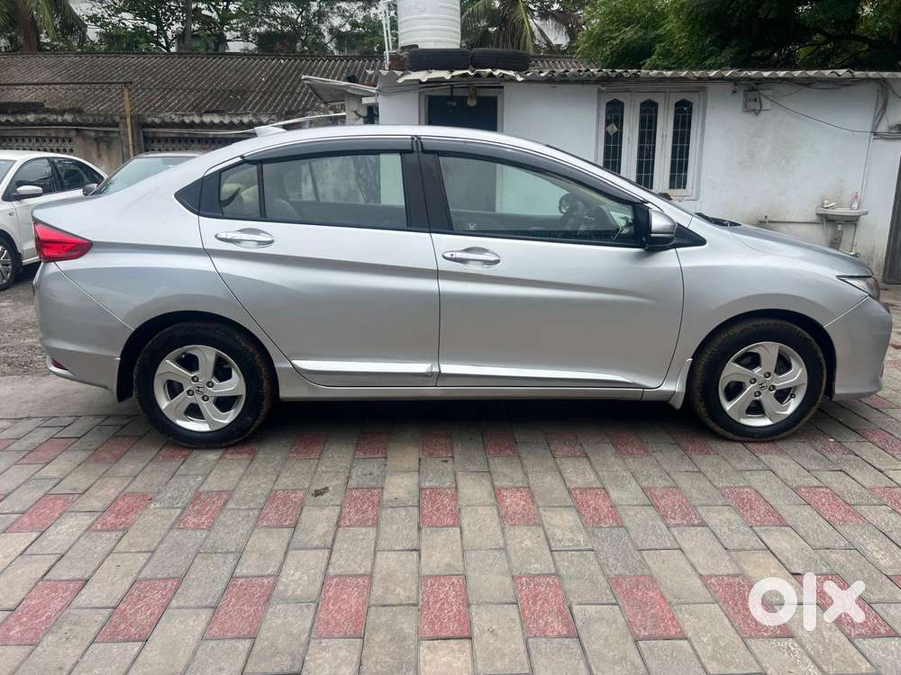 Honda City V Mt, 2015, Petrol