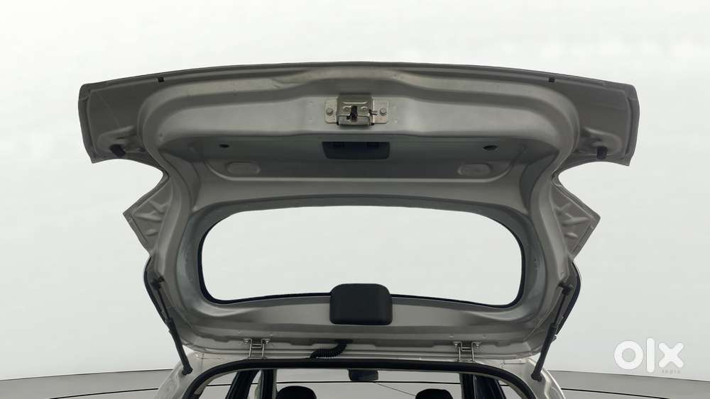 Renault Kwid 1.0 Rxt Amt, 2022, Petrol