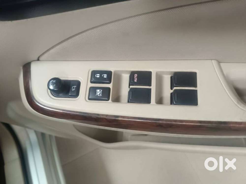 Maruti Suzuki Swift Dzire Zxi + Amt, 2019, Petrol