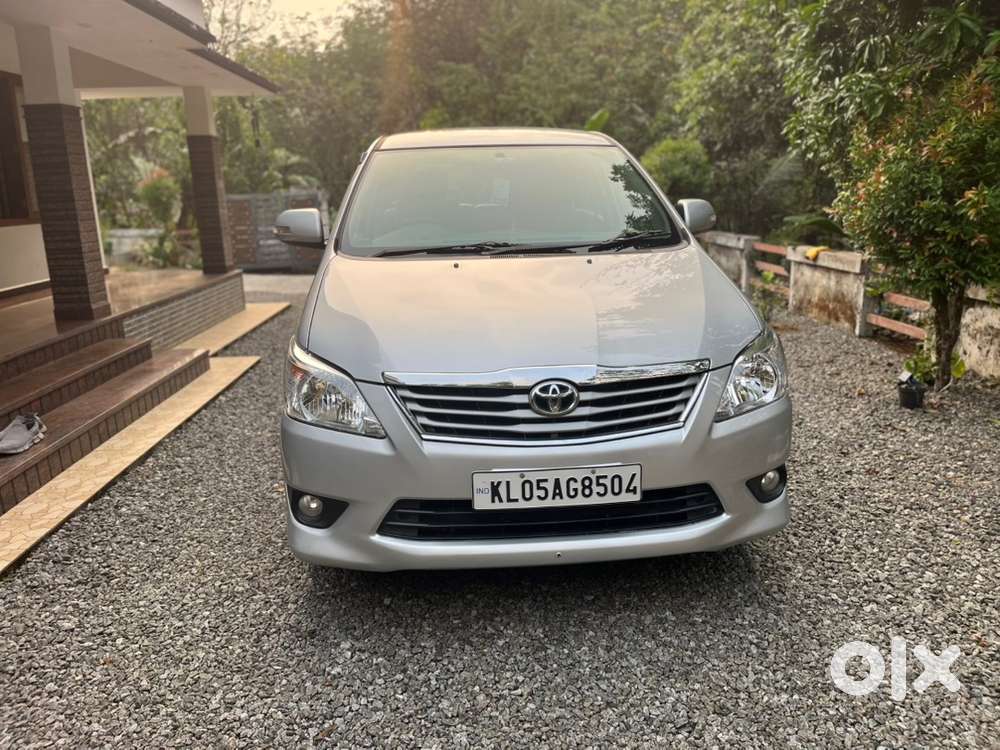 Toyota Innova 2013