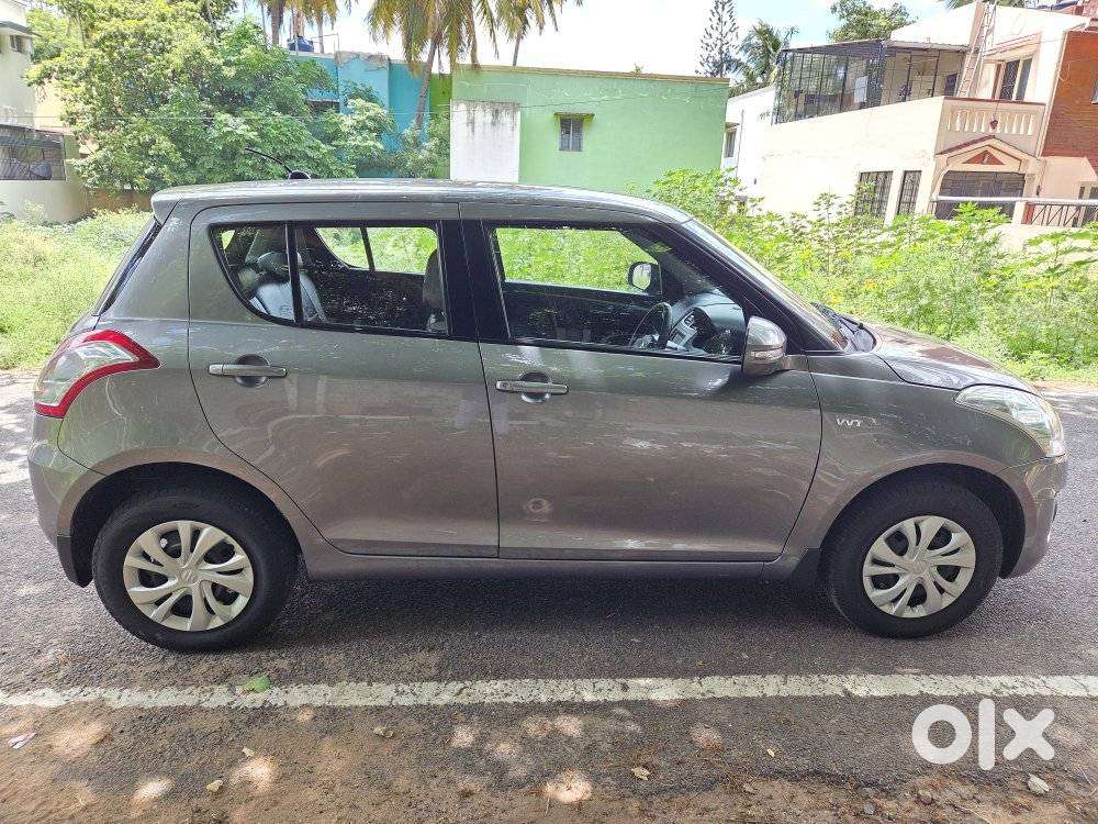 Maruti Suzuki Swift Vxi + Manual, 2016, Petrol
