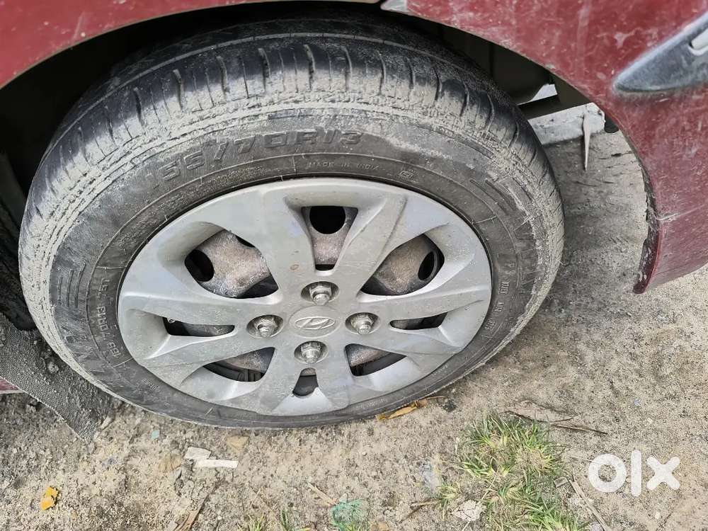 Hyundai Aura 8 Petrol 120 Km Driven