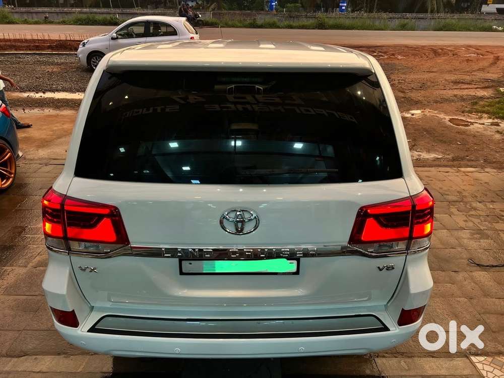 Toyota Land Cruiser [2015-2020] 4.5 Vx Lc 200, 2018, Diesel