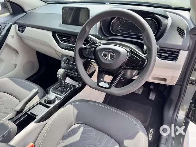 Tata Nexon Amt Xza Plus, 2023, Petrol
