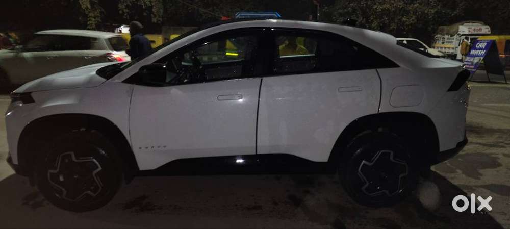 Tata Curvv Petrol 20500km Driven And 24 Dec 2024 Registration Date