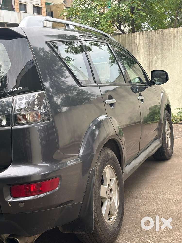 Mitsubishi Outlander 2011 Petrol