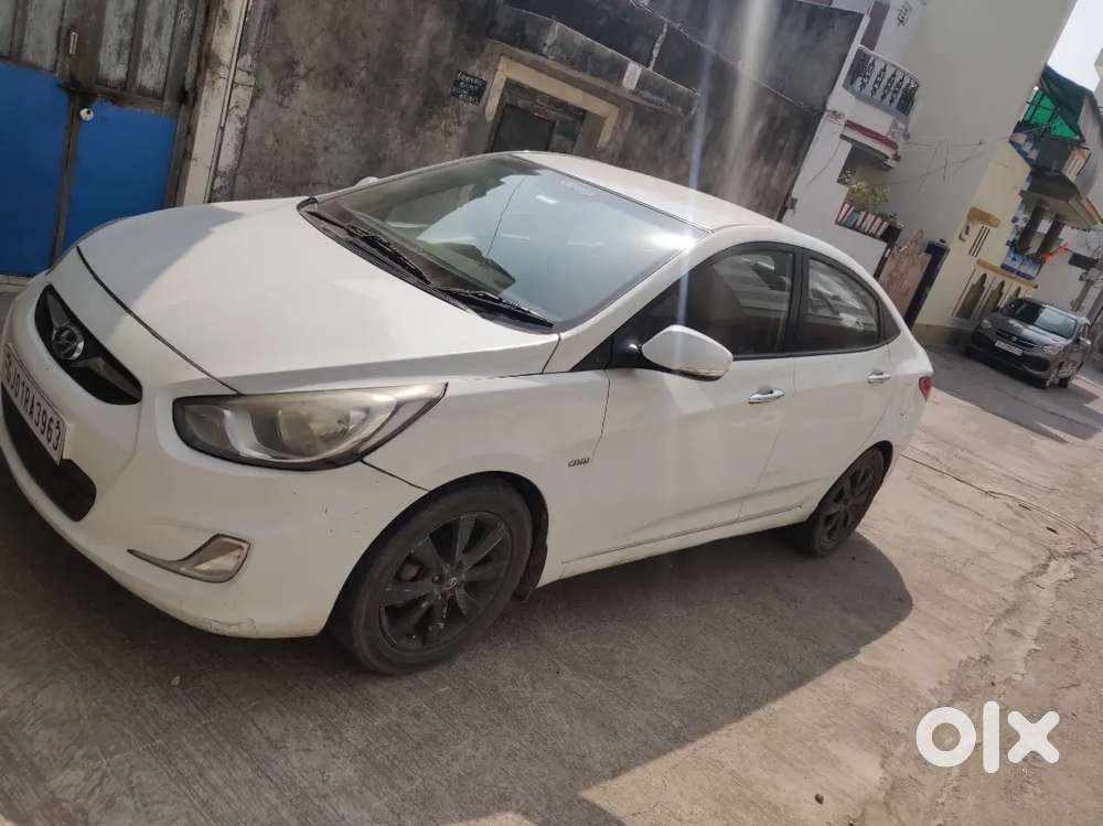 Hyundai Verna Fluidic 2012
