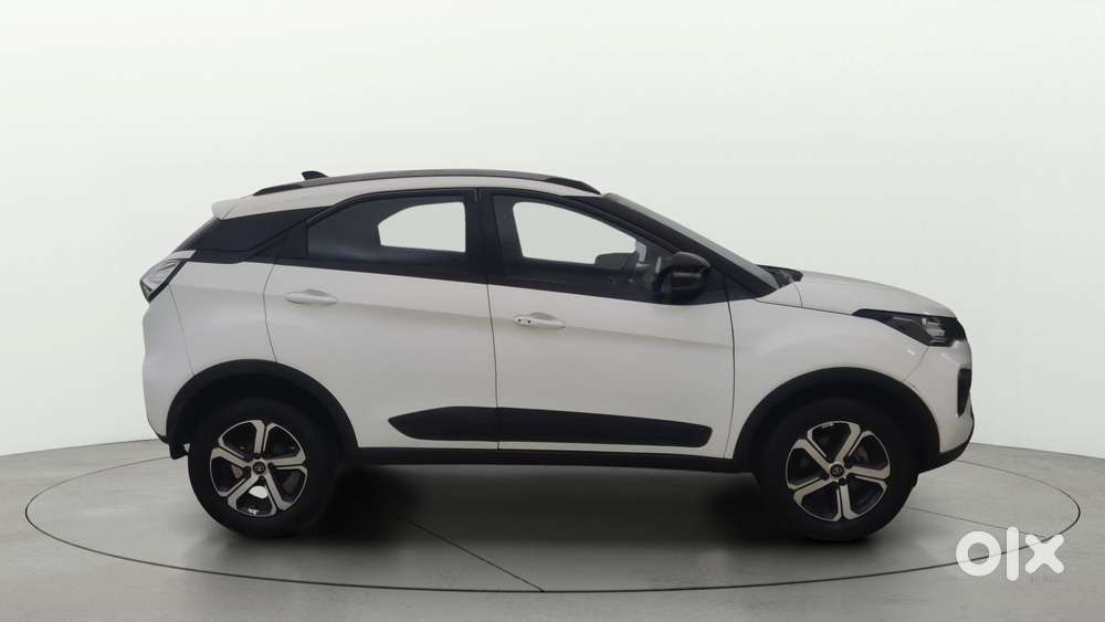 Tata Nexon 1.2 Revotron Xza Plus, 2022, Petrol