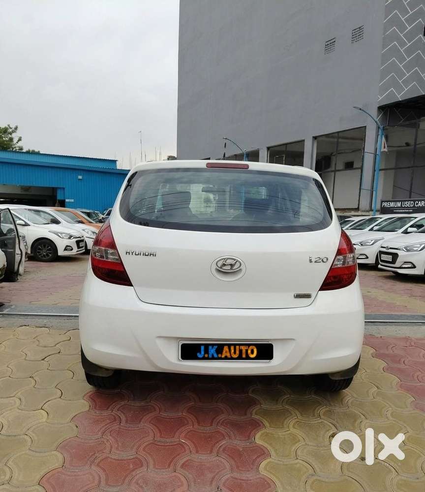 Hyundai I20 Magna 1.2 Mt, 2011, Petrol