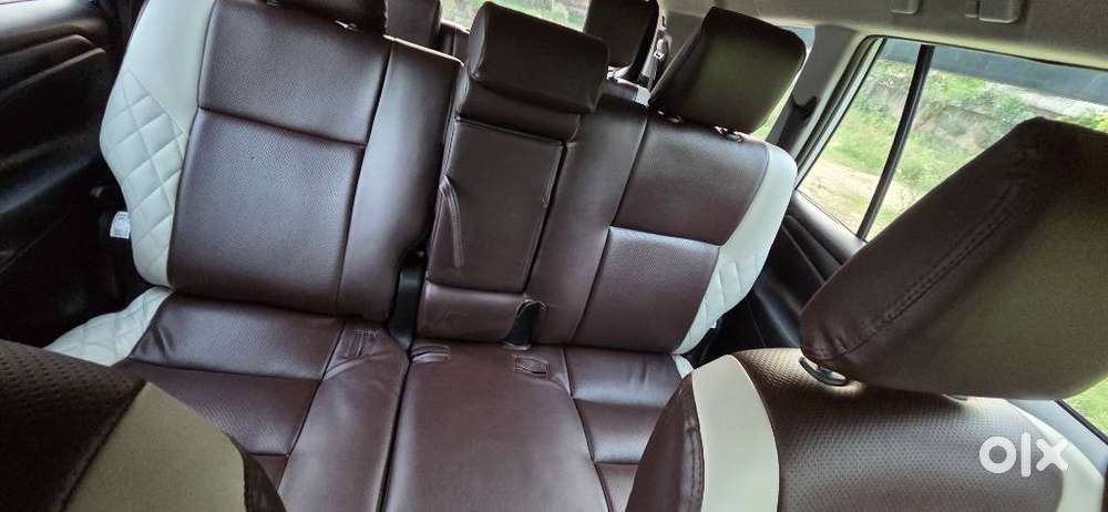 Toyota Innova Crysta [2020-ongoing] 2.4 Gx 8 Str, 2025, Diesel
