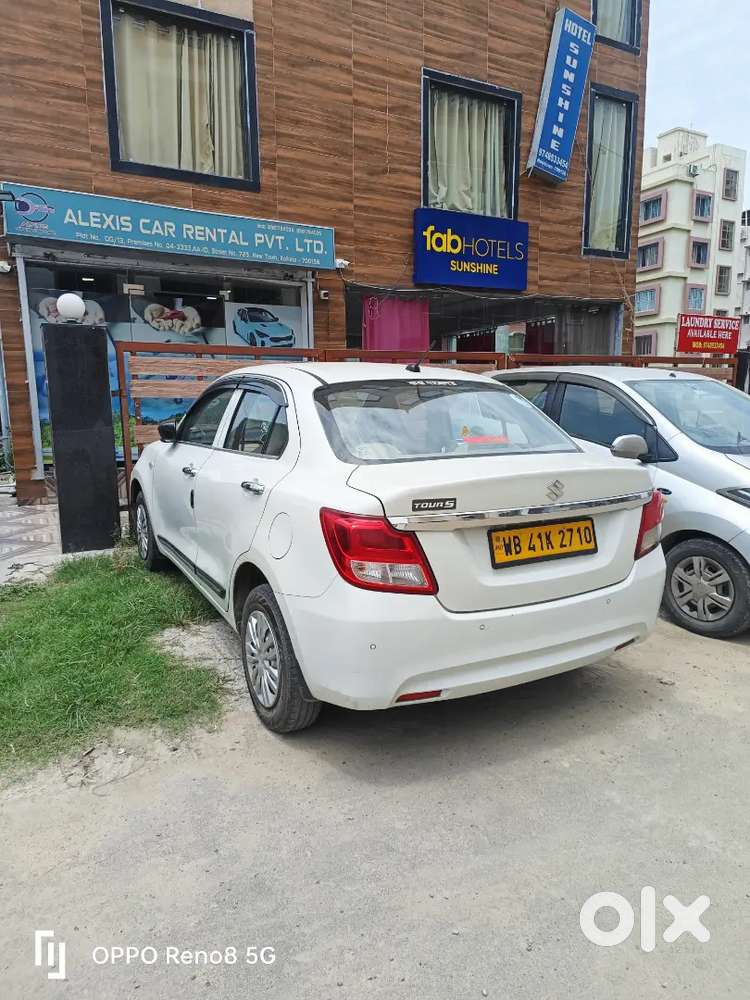 Maruti Suzuki Dzire 2023 Petrol 65000 Km Driven,