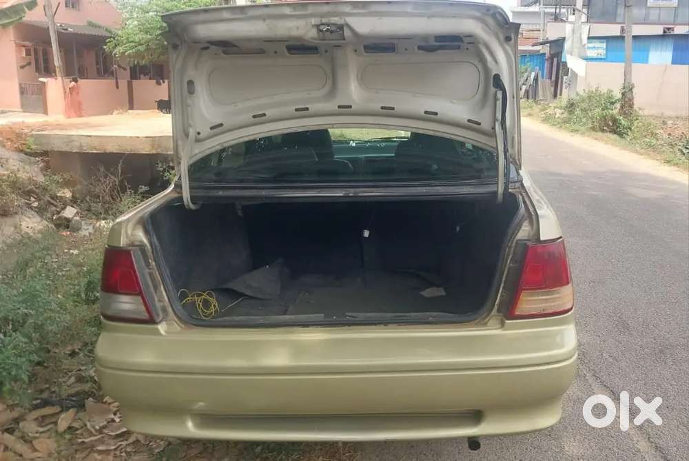 Maruti Suzuki Esteem 2000 Petrol Manual