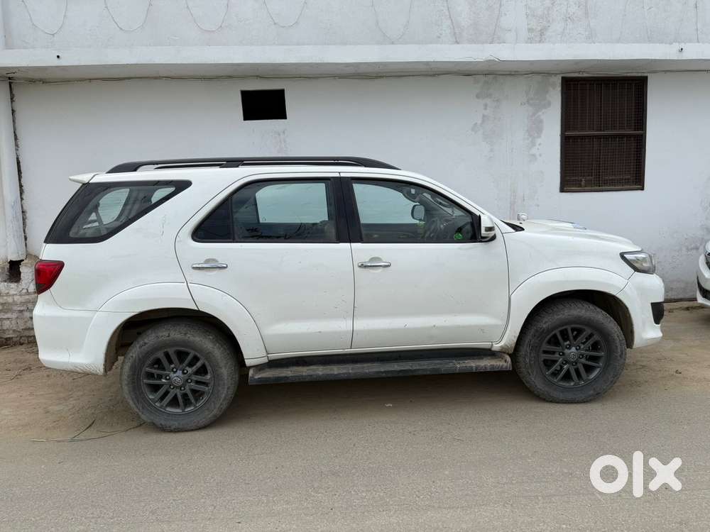 Toyota Fortuner 2014 Diesel Manual Suv