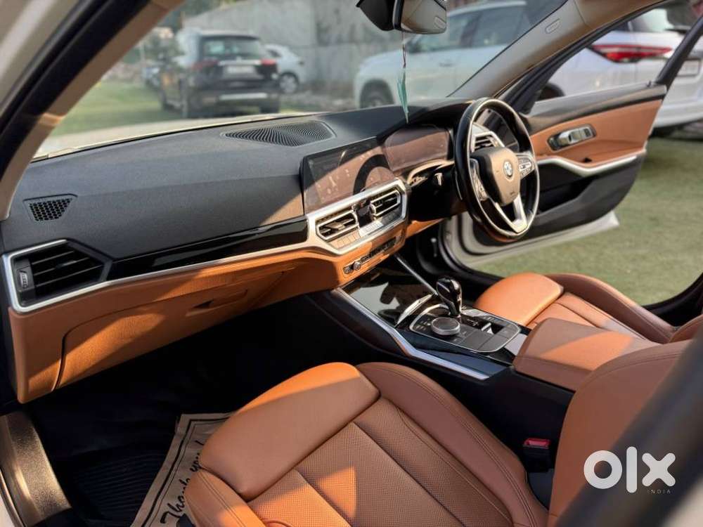 Bmw 3 Series 330i, 2022, Petrol