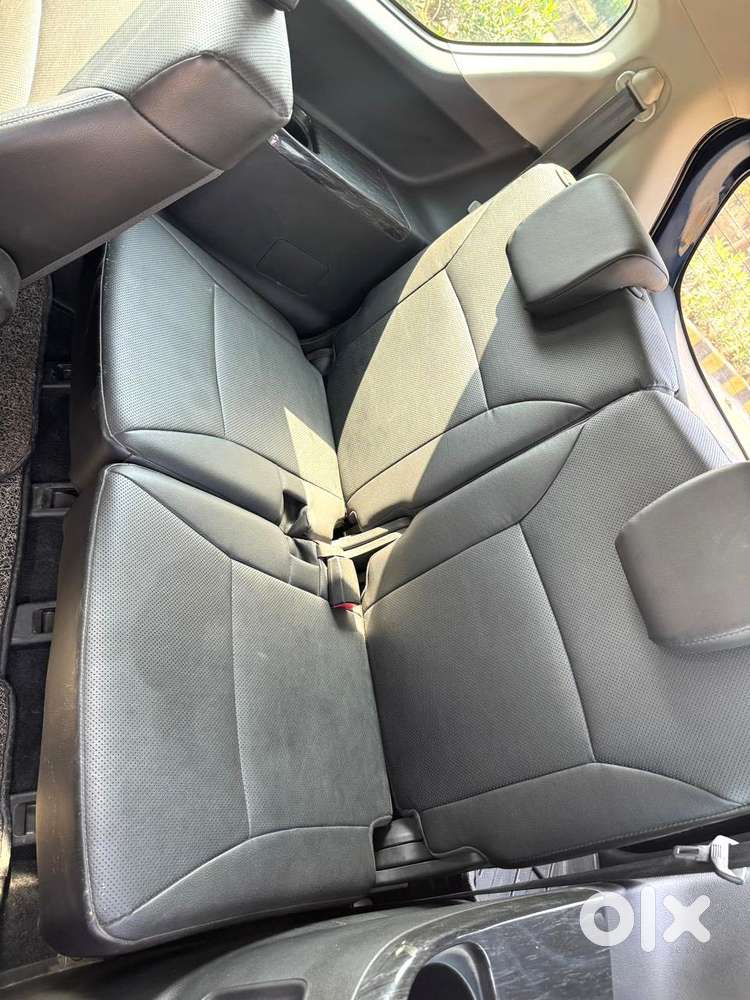 Maruti Suzuki Xl6 1.5 Alpha Plus Mt, 2022, Petrol