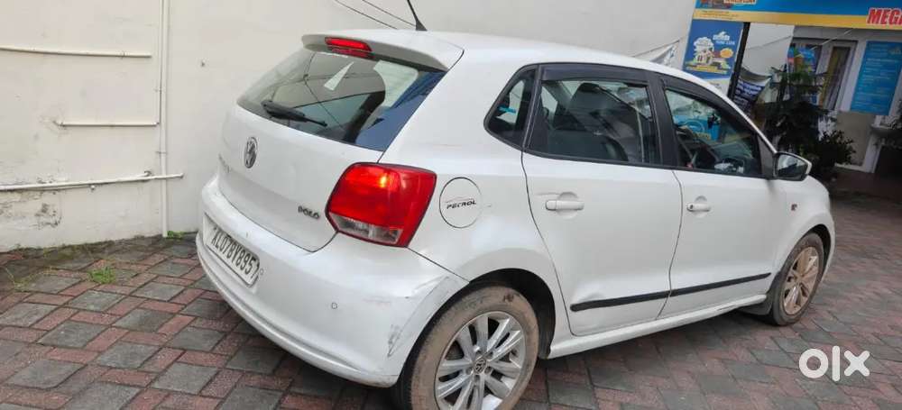 Volkswagen Polo [2009-2014] Petrol Highline 2012