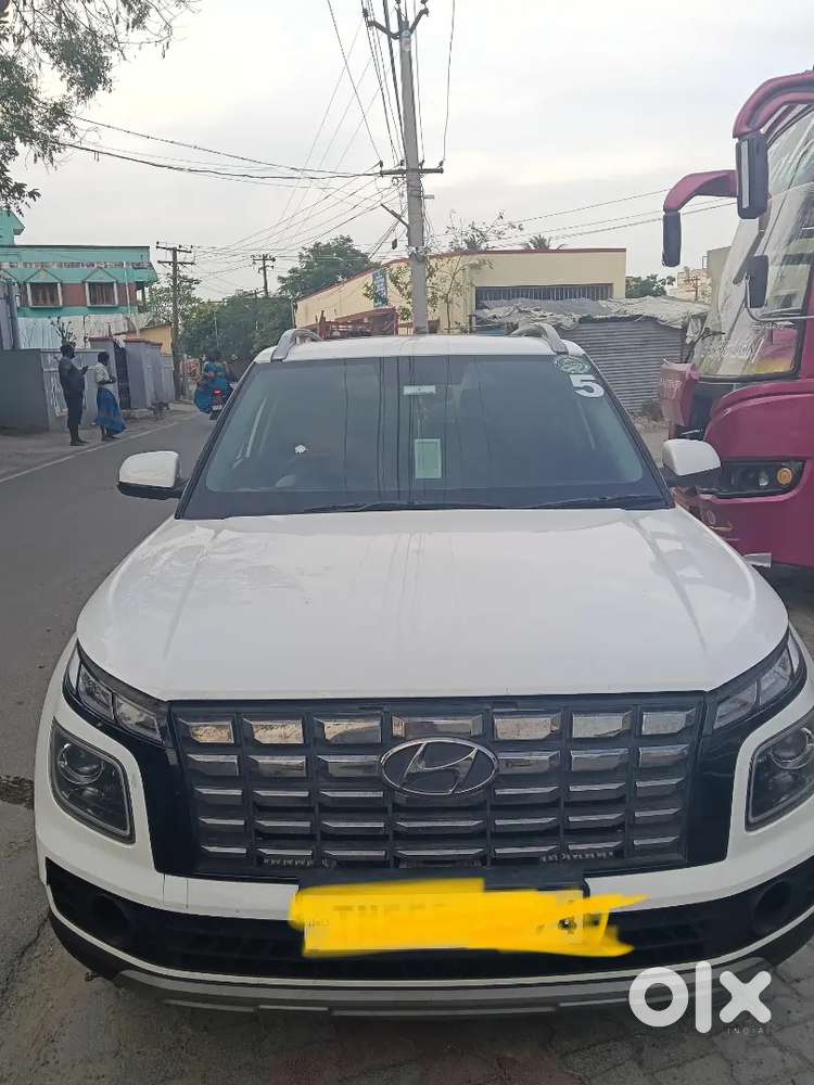 Sunroof , Automatic Mirror