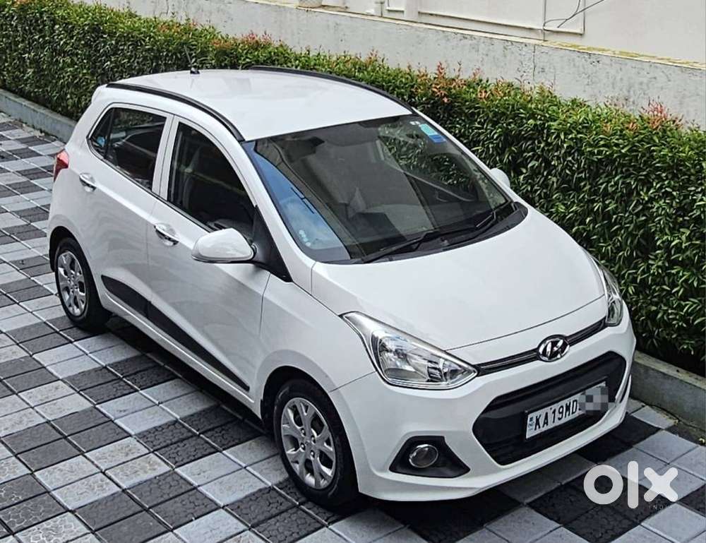 Hyundai I10 Sportz At, 2014, Petrol