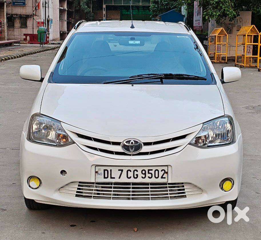 Toyota Etios Liva G, 2012, Petrol
