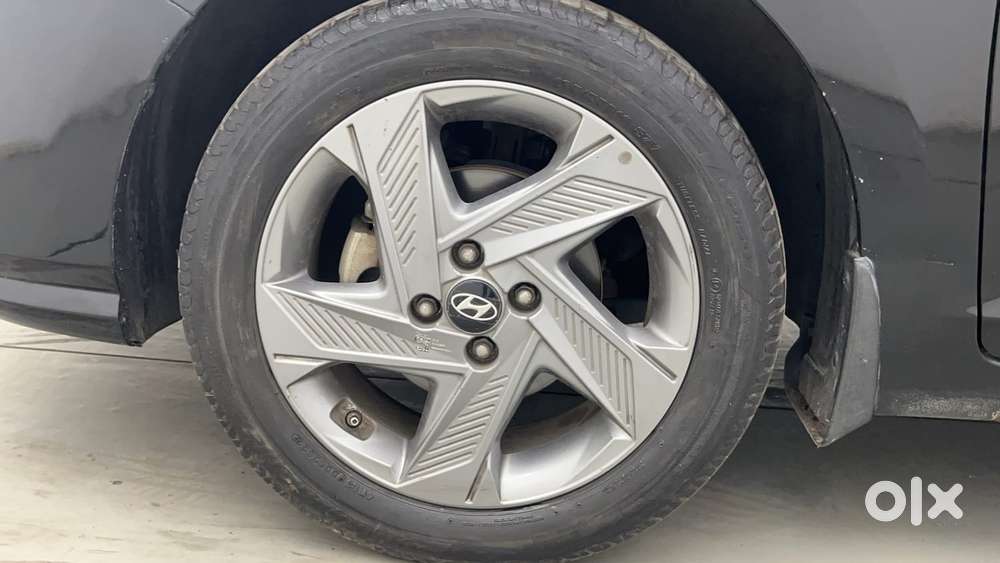 Hyundai Verna 1.5 Sx Ivt, 2022, Petrol