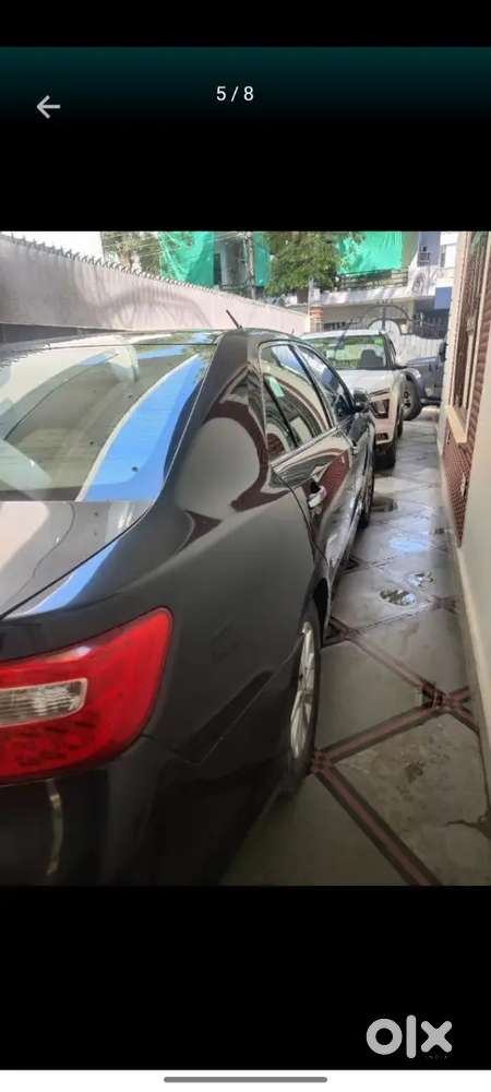 Toyota Camry Hybrid 2015