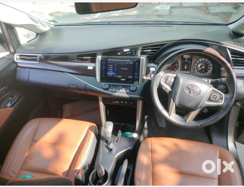 Toyota Innova Crysta