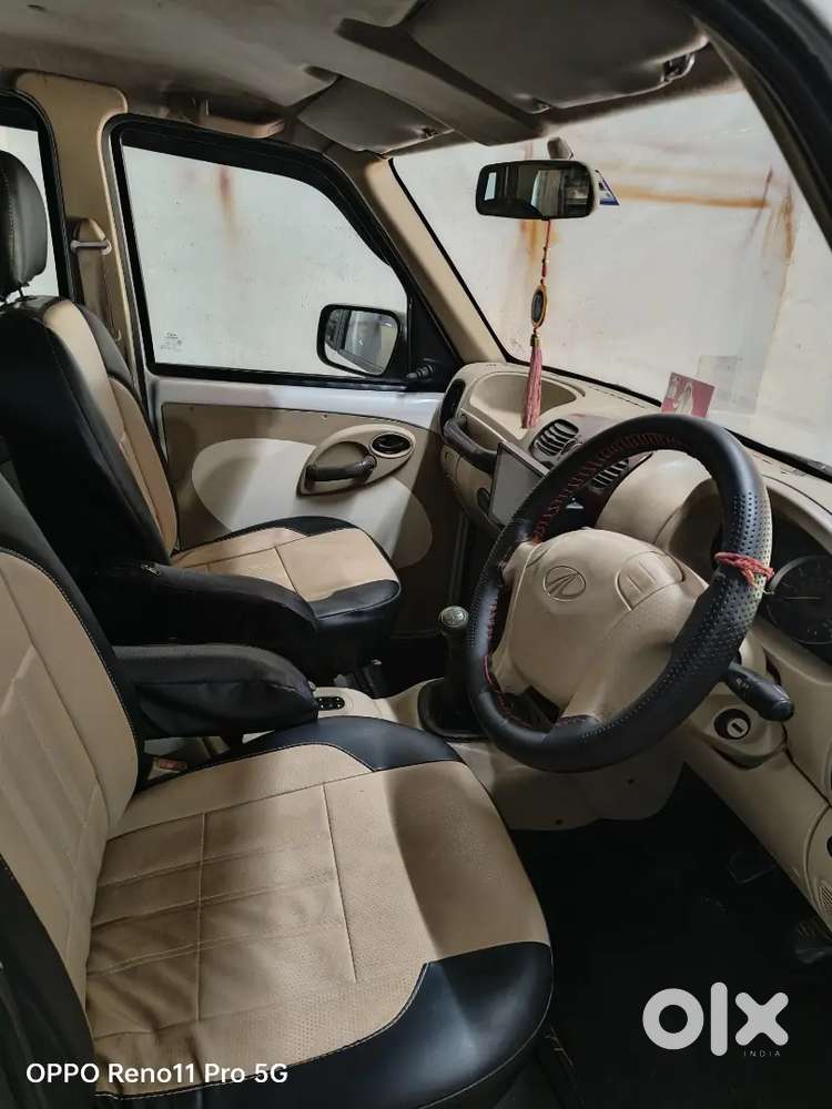Mahindra Scorpio Classic 2005