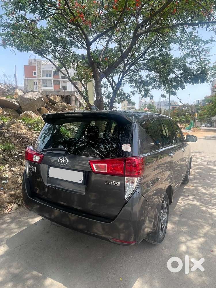 Toyota Innova Crysta 2021