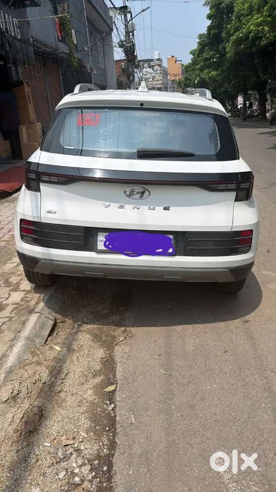 Hyundai Venue 2022 Single Digit No.0008 Diesel Manual 59211 Km