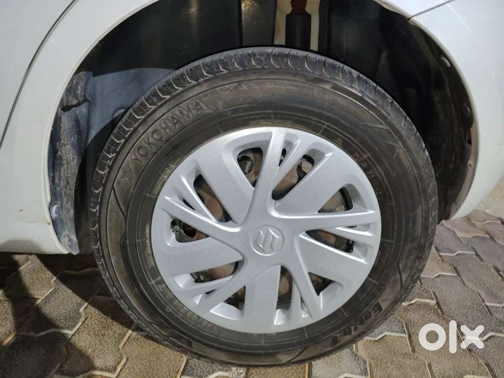 Maruti Suzuki Swift Vvt Vxi, 2016, Petrol
