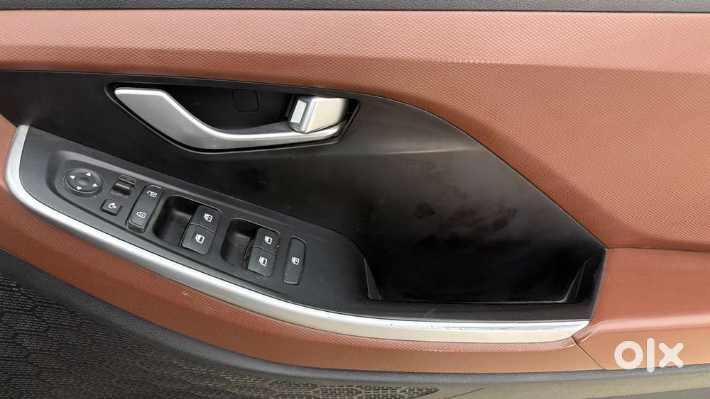 Hyundai Alcazar Prestige 7-seater, 2022, Petrol