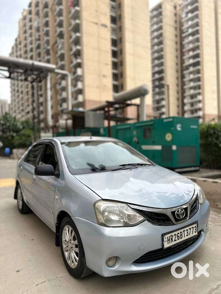 Toyota Etios V, 2012, Petrol
