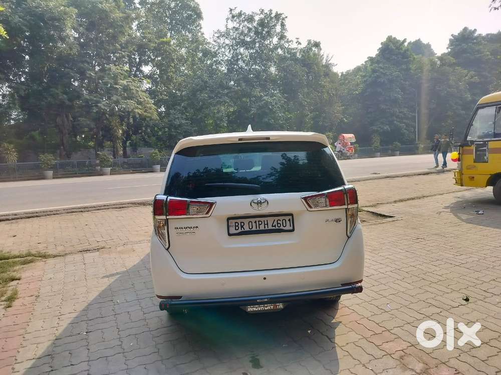 Toyota Innova Crysta 2.4 G Mt, 2017, Diesel