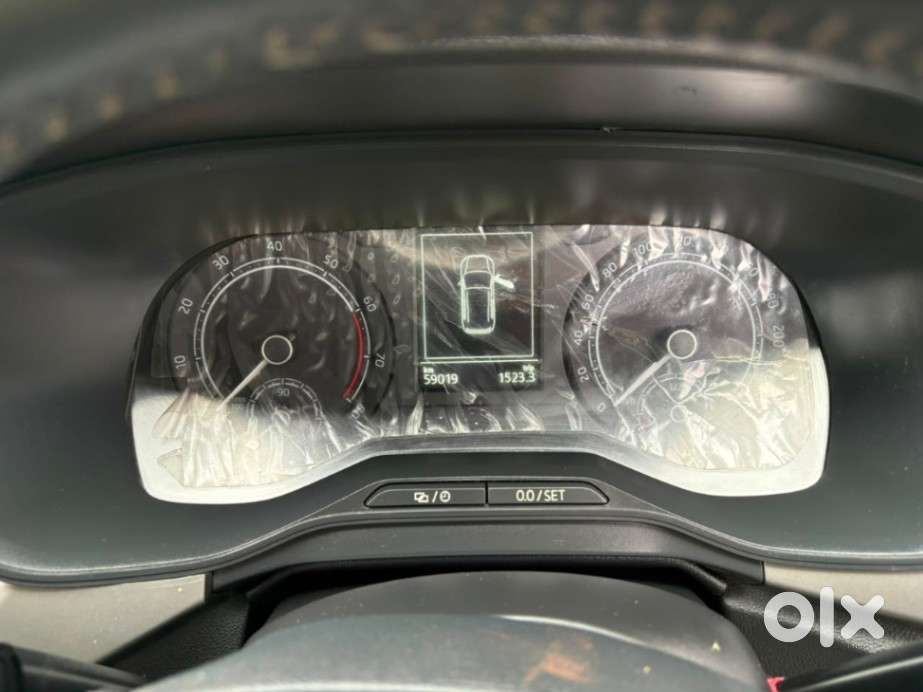 Skoda Kushaq 1.0 Tsi Ambition, 2022, Petrol