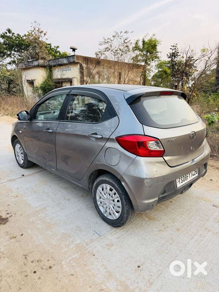 Tata Tiago 1.2 Revotron Xt (o), 2018, Petrol