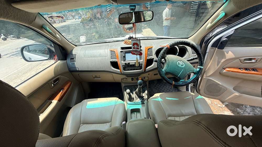 Toyota Fortuner Diesel 2011