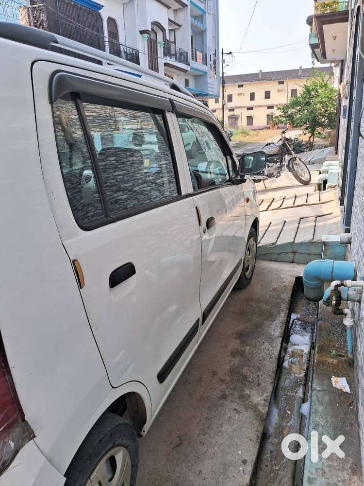 Maruti Suzuki Wagon R 2015 Lpg Well Maintained