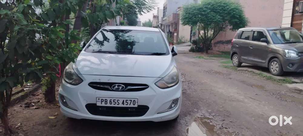 Hyundai Verna 1.6 Crdi Manual 2012