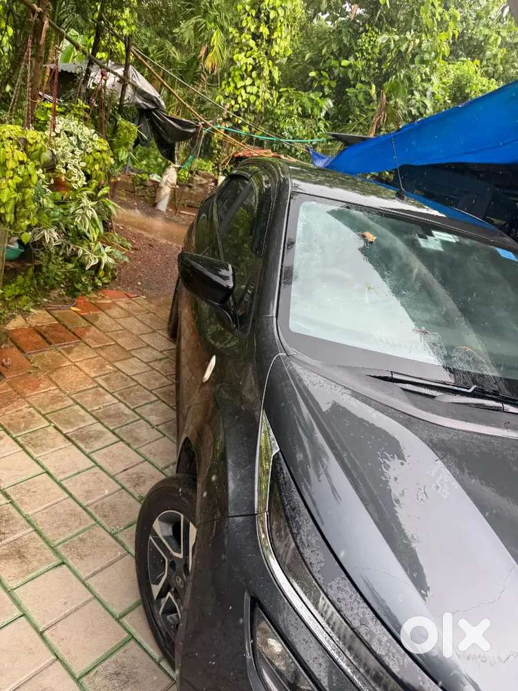 Tata Altroz Low Km