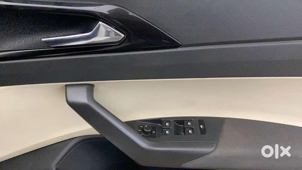 Skoda Slavia 1.0 Ambition Tsi, 2022, Petrol