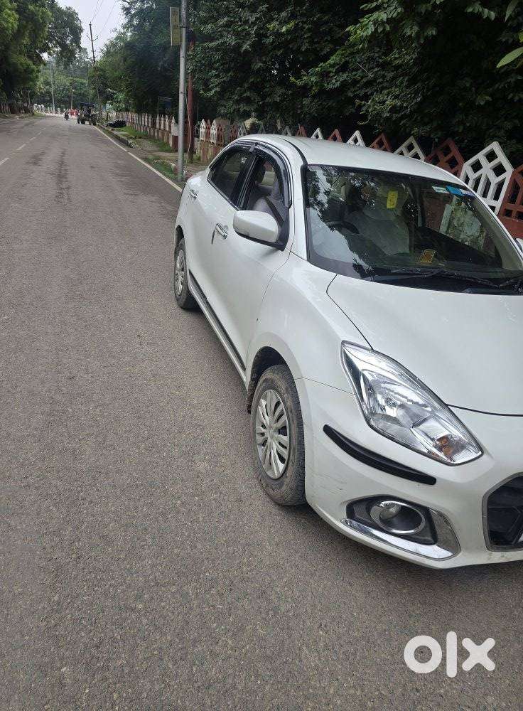 Maruti Suzuki Swift Dzire 1.3 Vxi, 2023, Petrol