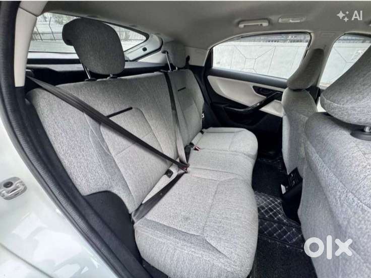 Tata Curvv Crtv Amt, 2025, Petrol