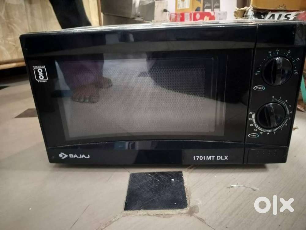 BAJAJ 17 L Solo Microwave Oven (1701 MT DLX, BLACK)