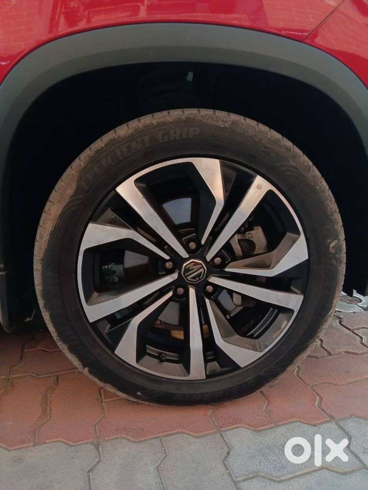 Mg Hector Plus Sharp Pro 1.5 Turbo Petrol Cvt 7 Str, 2024, Petrol