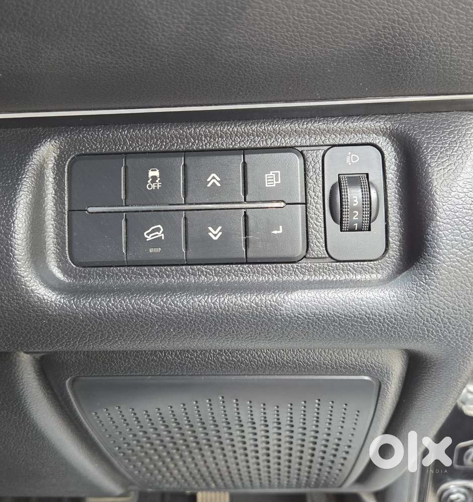Mahindra Thar Lx Hard Top Petrol Mt 4wd, 2021, Petrol