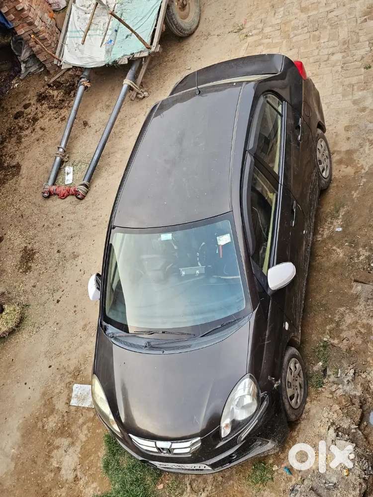 Very Good Condition Honda Amaze Diesel 2015 Model