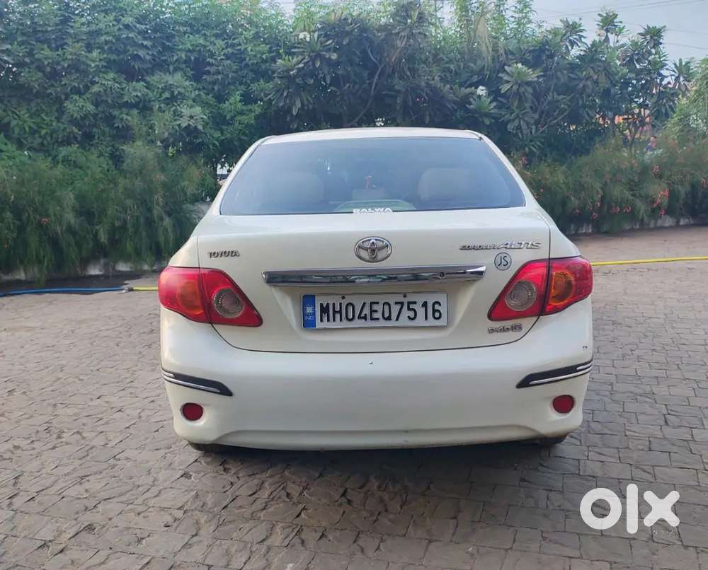 Toyota Corolla Altis 2011 Diesel Well Maintained Inshurance