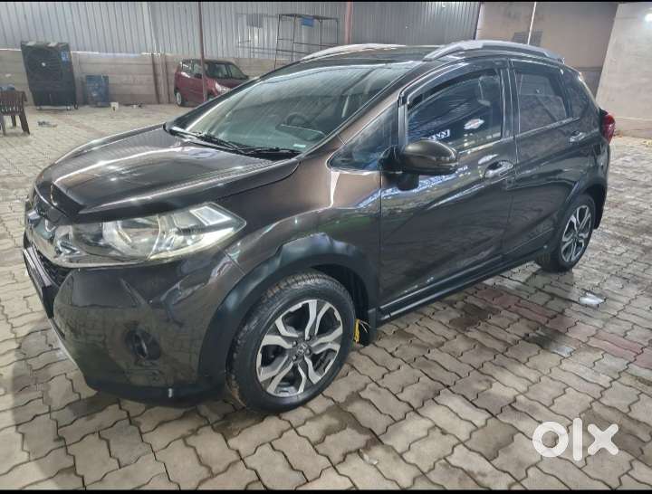Honda Br-v Style Edition Vx, 2018, Petrol