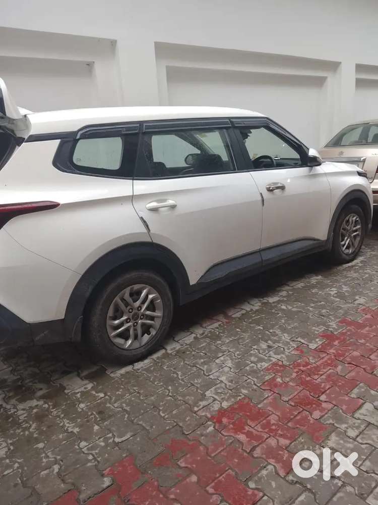 Kia Carens Premium 2025 Model